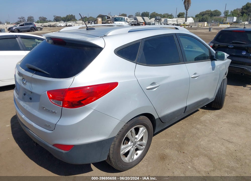 2013 HYUNDAI TUCSON GLS VIN: KM8JUCAC5DU738311