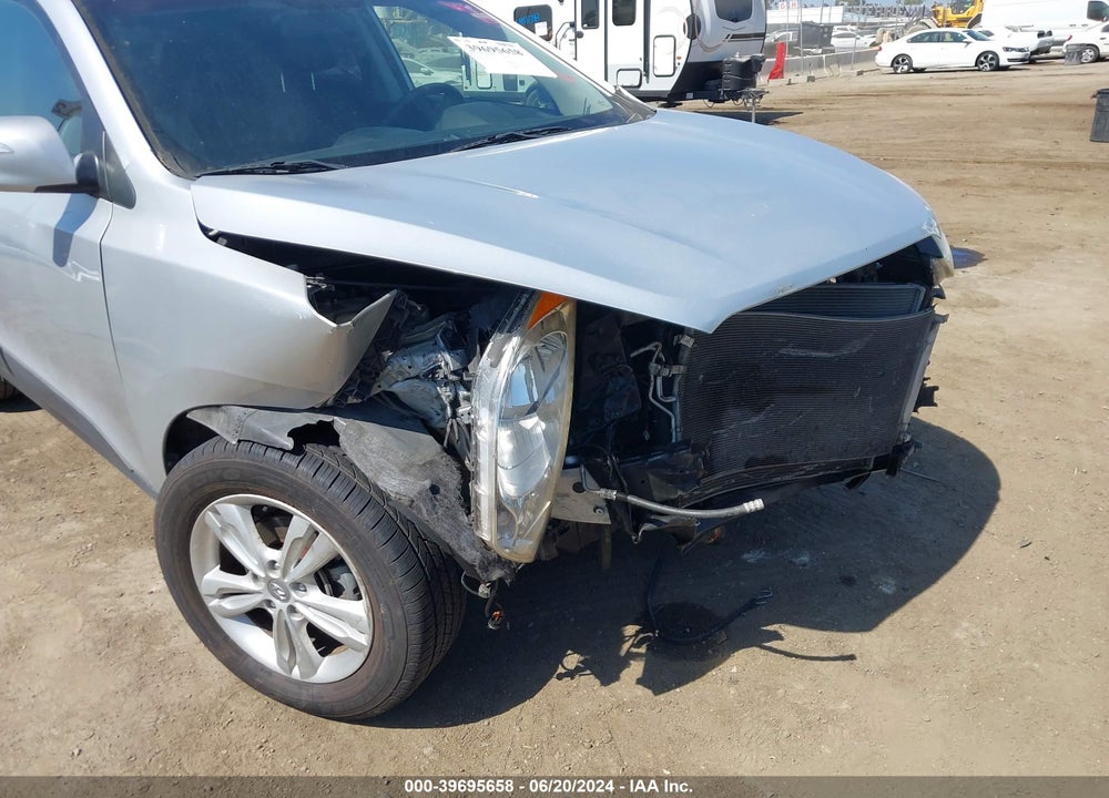 2013 HYUNDAI TUCSON GLS VIN: KM8JUCAC5DU738311