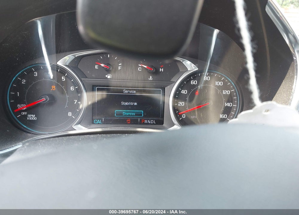 2018 CHEVROLET EQUINOX LT VIN: 2GNAXJEV9J6169394