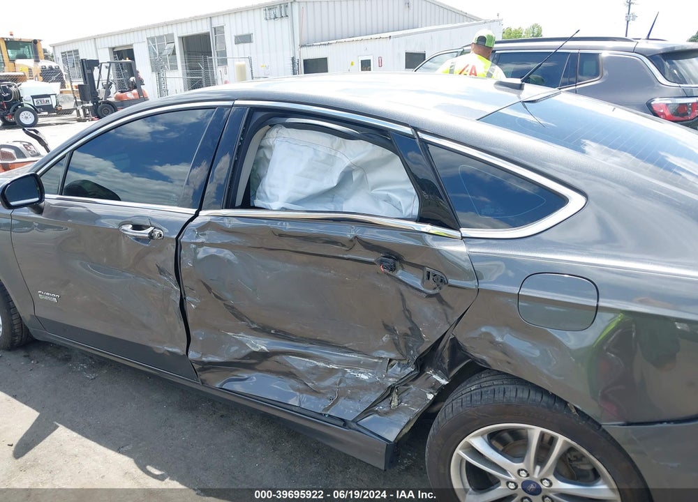 2016 FORD FUSION ENERGI TITANIUM VIN: 3FA6P0SU1GR184130