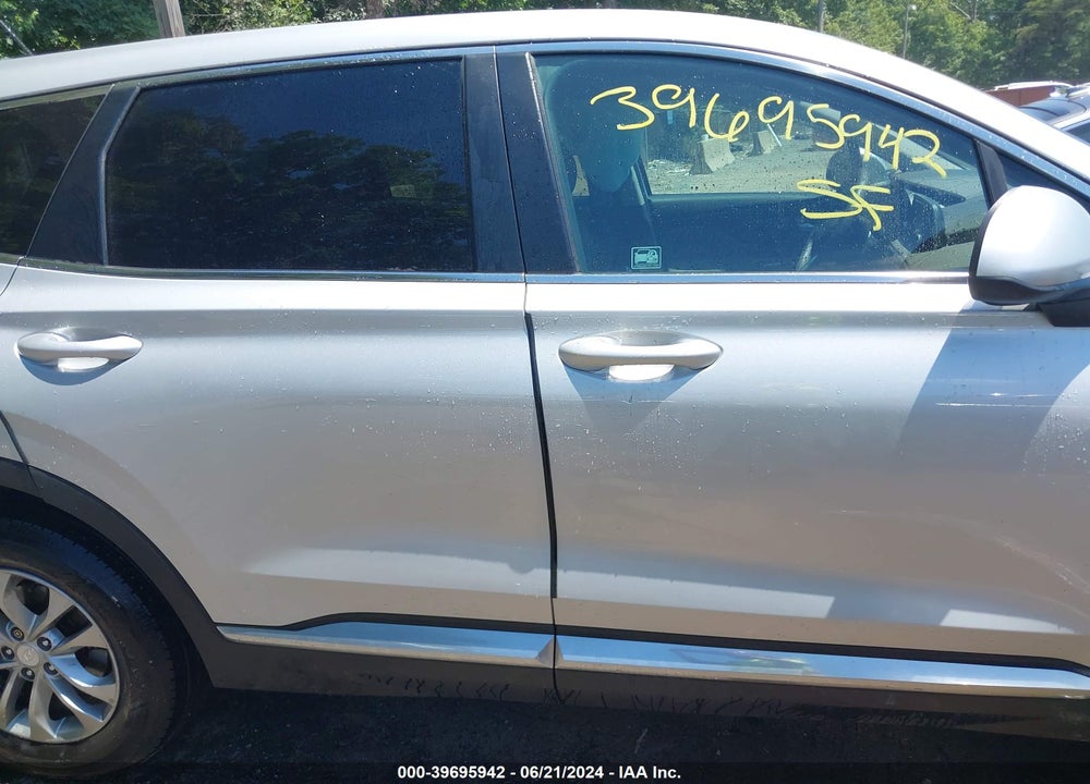 2020 HYUNDAI SANTA FE SE VIN: 5NMS23AD5LH161616