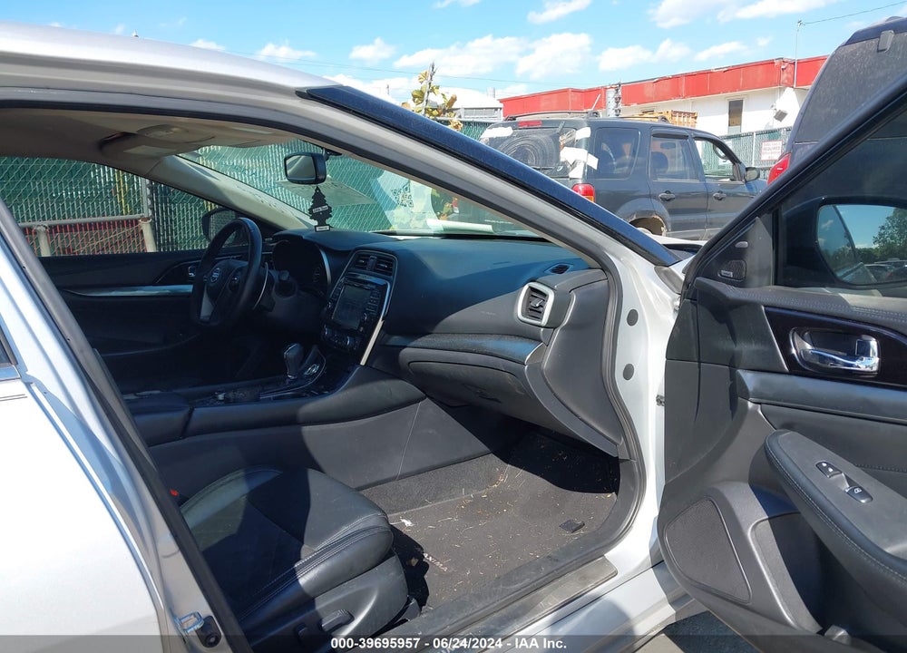 2017 NISSAN MAXIMA VIN: 1N4AA6AP0HC427596