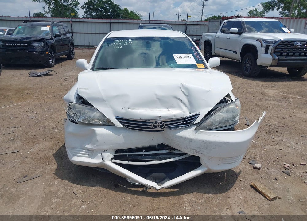 2005 TOYOTA CAMRY LE VIN: 4T1BE32K35U009698