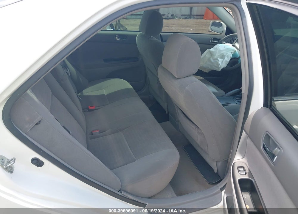 2005 TOYOTA CAMRY LE VIN: 4T1BE32K35U009698