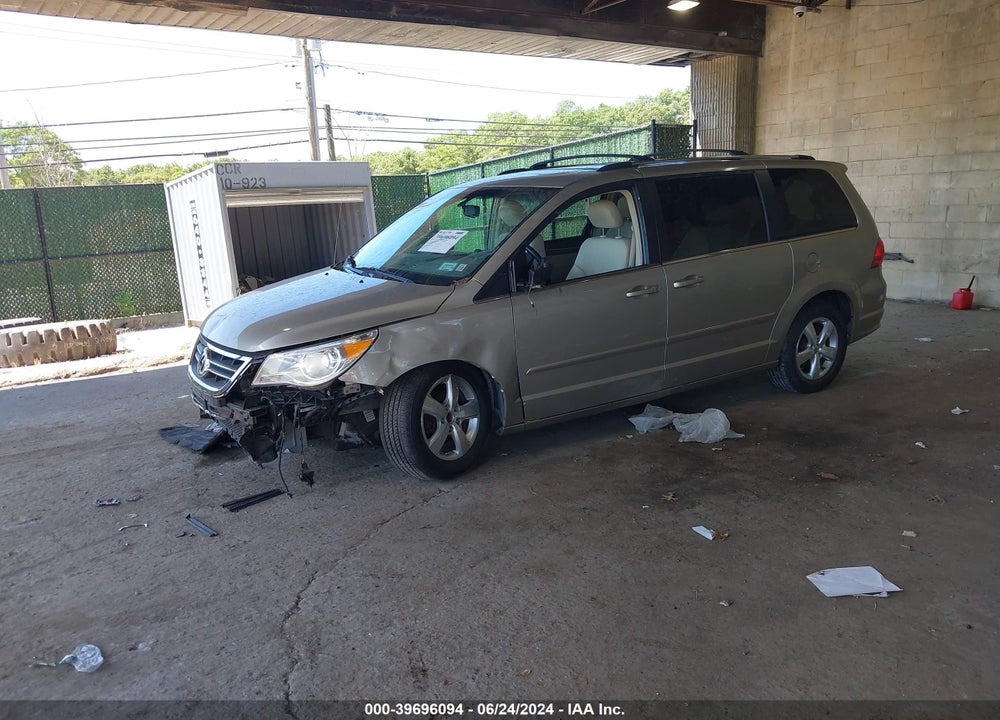 2009 VOLKSWAGEN ROUTAN SEL PREMIUM VIN: 2V8HW64X19R544333