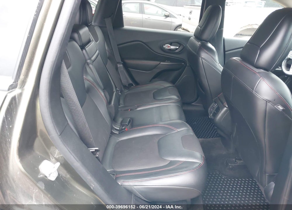 2016 JEEP CHEROKEE TRAILHAWK VIN: 1C4PJMBSXGW131073