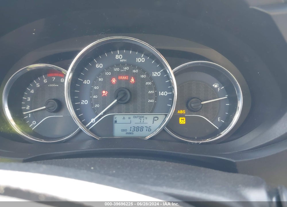 2015 TOYOTA COROLLA LE VIN: 2T1BURHE8FC219885