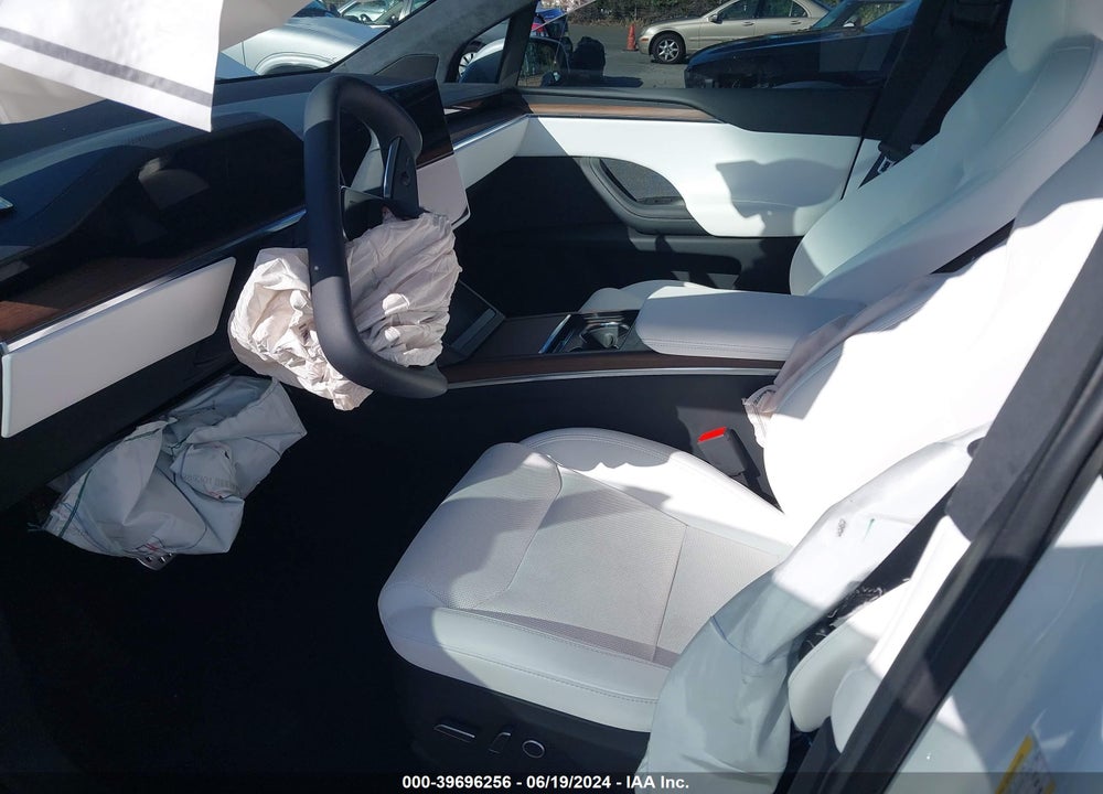 2023 TESLA MODEL X DUAL MOTOR ALL-WHEEL DRIVE/STANDARD RANGE VIN: 7SAXCAE5XPF378356
