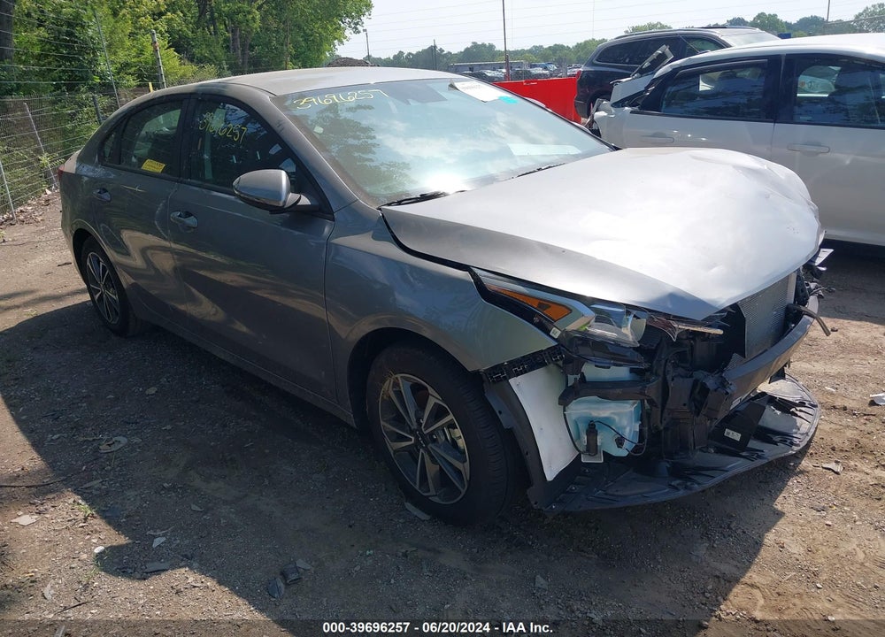 2024 KIA FORTE LXS VIN: 3KPF24AD7RE773579