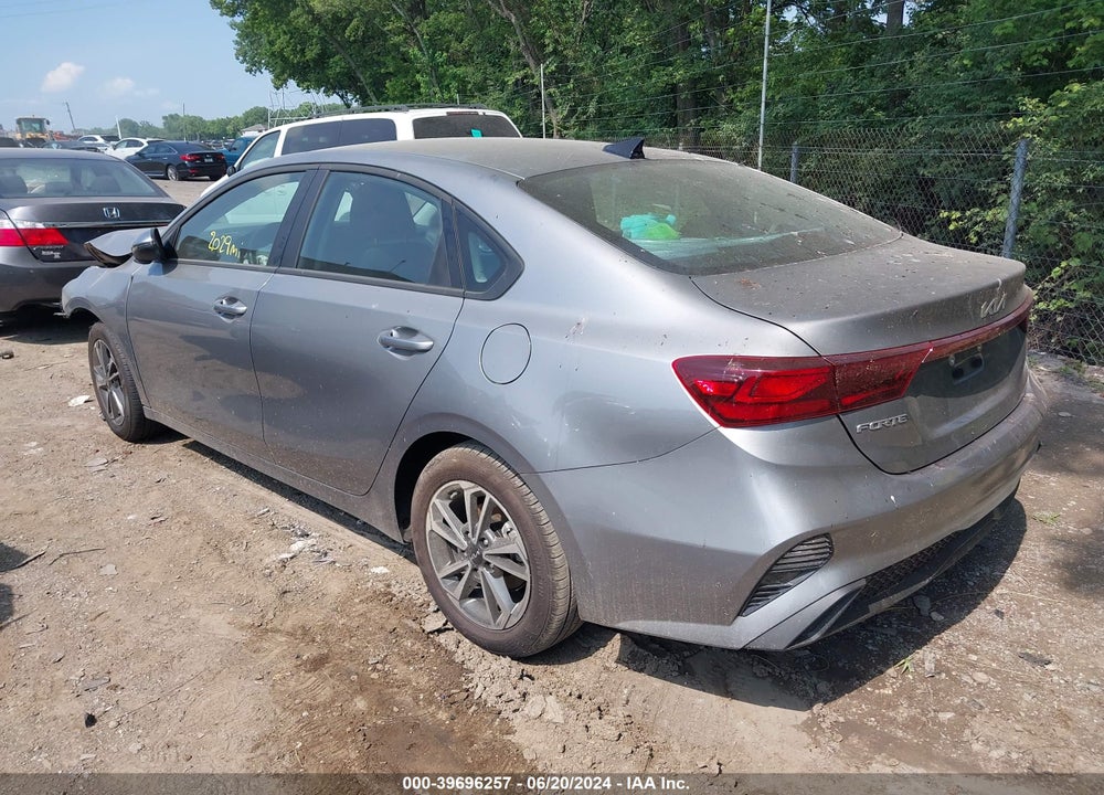 2024 KIA FORTE LXS VIN: 3KPF24AD7RE773579