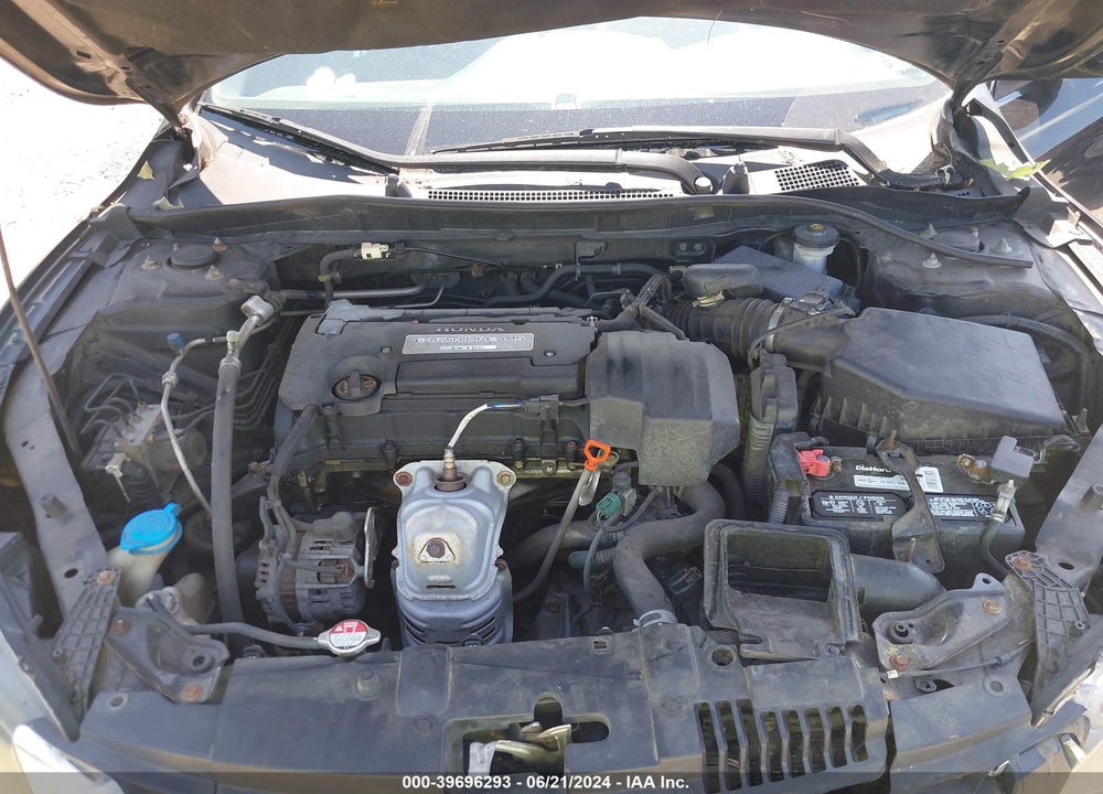 2013 HONDA ACCORD LX VIN: 1HGCR2F39DA257112