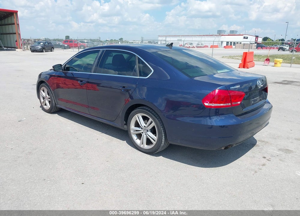 2014 VOLKSWAGEN PASSAT 1.8T SE VIN: 1VWBT7A34EC051635