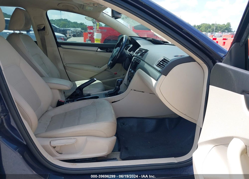 2014 VOLKSWAGEN PASSAT 1.8T SE VIN: 1VWBT7A34EC051635