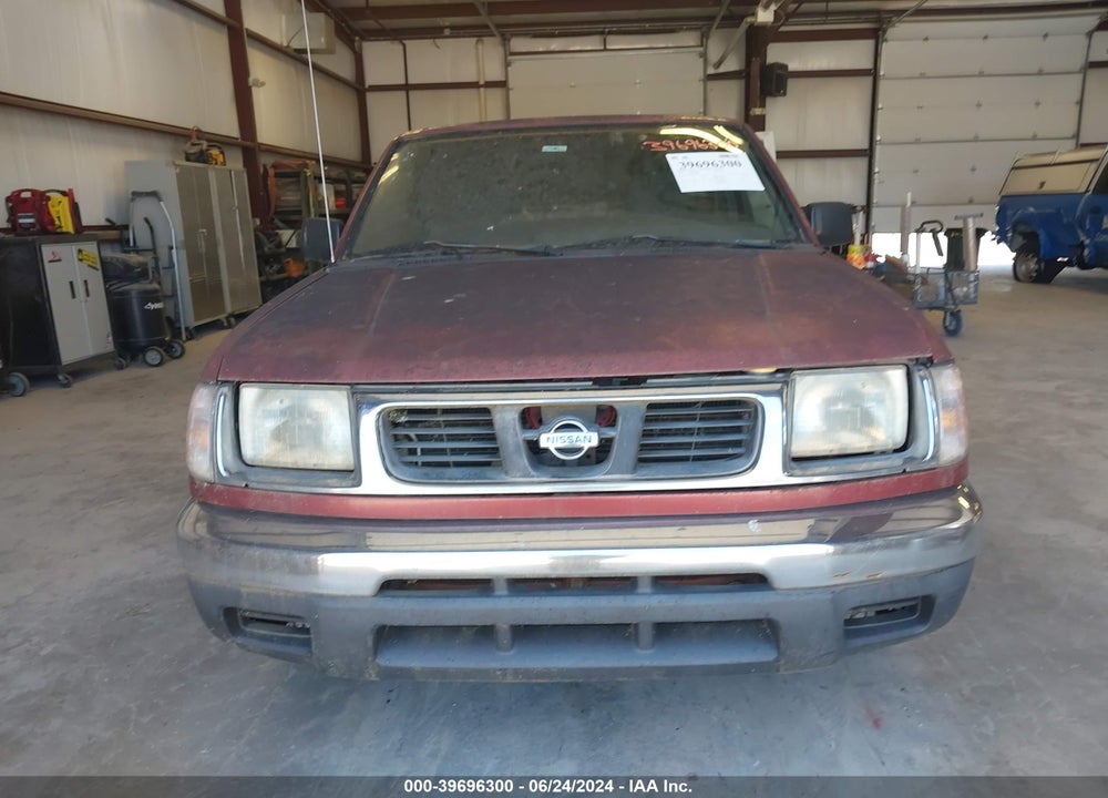 2000 NISSAN FRONTIER XE VIN: 1N6DD26S9YC370753