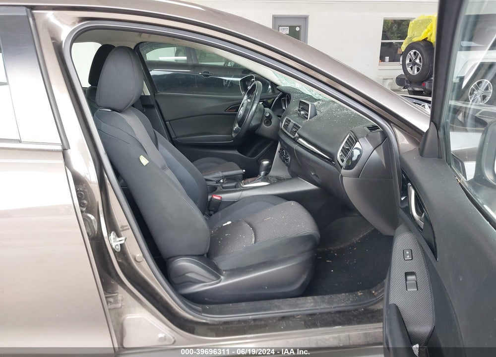 2014 MAZDA 3 I TOURING VIN: JM1BM1L78E1100831