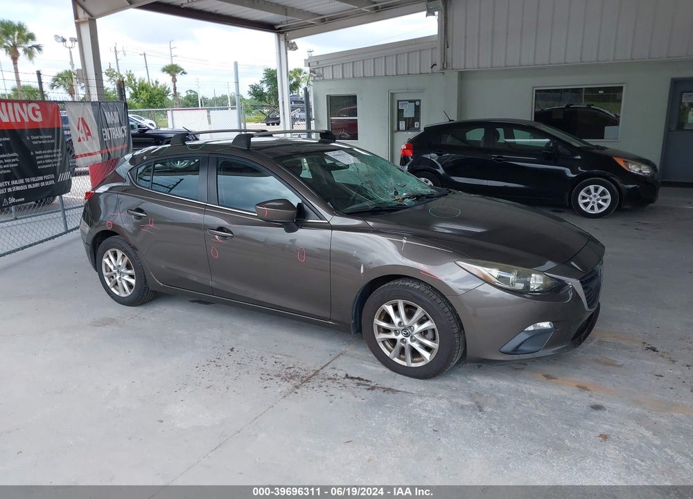 2014 MAZDA 3 I TOURING VIN: JM1BM1L78E1100831