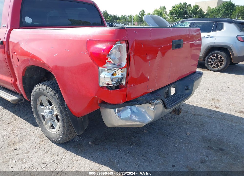 2008 TOYOTA TUNDRA SR5 5.7L V8 VIN: 5TFDV54168X037737
