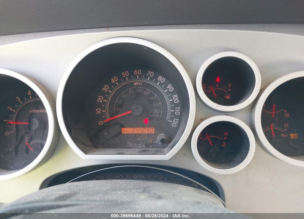 2008 TOYOTA TUNDRA SR5 5.7L V8 VIN: 5TFDV54168X037737