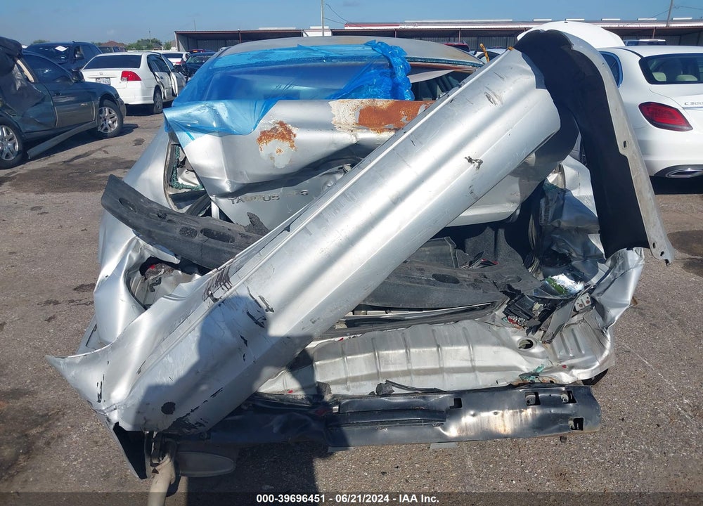 2003 FORD TAURUS SES VIN: 1FAFP55223G137746