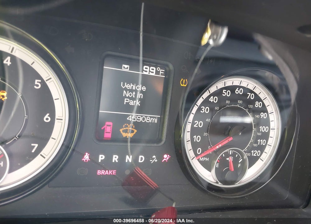 2019 RAM 1500 CLASSIC TRADESMAN QUAD CAB 4X2 6'4 BOX VIN: 1C6RR6FG2KS686089
