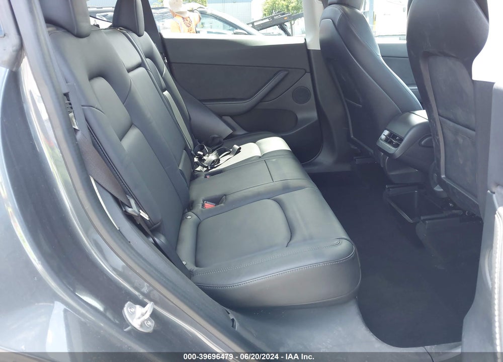 2021 TESLA MODEL Y LONG RANGE DUAL MOTOR ALL-WHEEL DRIVE VIN: 5YJYGDEE3MF093839