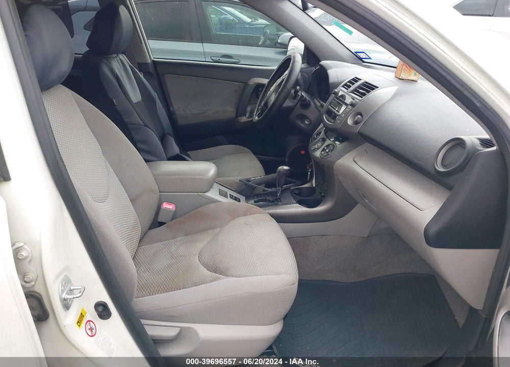 2008 TOYOTA RAV4 LIMITED VIN: JTMBD31VX85186430