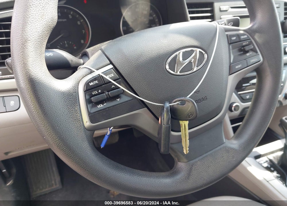 2017 HYUNDAI ELANTRA SE VIN: 5NPD74LF8HH126805