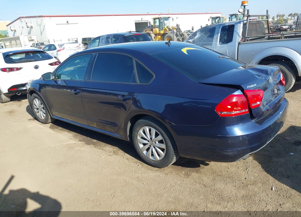 2013 VOLKSWAGEN PASSAT 2.5L S VIN: 1VWAP7A38DC041933