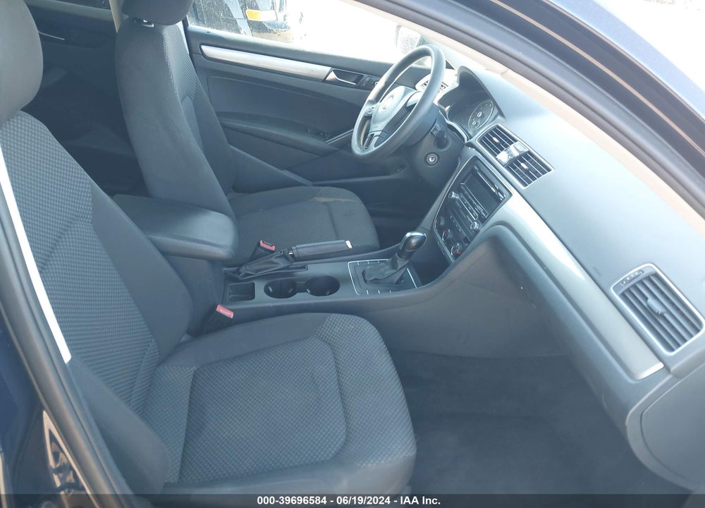 2013 VOLKSWAGEN PASSAT 2.5L S VIN: 1VWAP7A38DC041933
