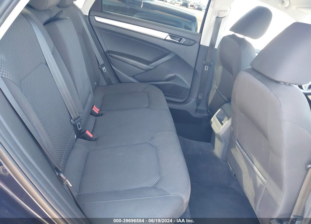 2013 VOLKSWAGEN PASSAT 2.5L S VIN: 1VWAP7A38DC041933