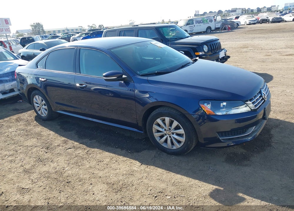 2013 VOLKSWAGEN PASSAT 2.5L S VIN: 1VWAP7A38DC041933
