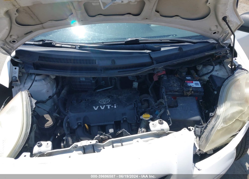 2011 TOYOTA YARIS VIN: JTDJT4K3XB5335654