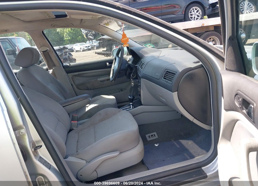 2005 VOLKSWAGEN JETTA VIN: 3VWSK69M35M017789