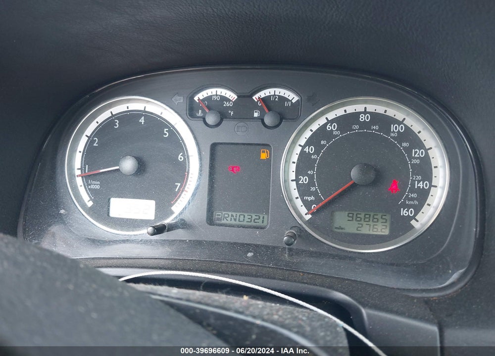 2005 VOLKSWAGEN JETTA VIN: 3VWSK69M35M017789