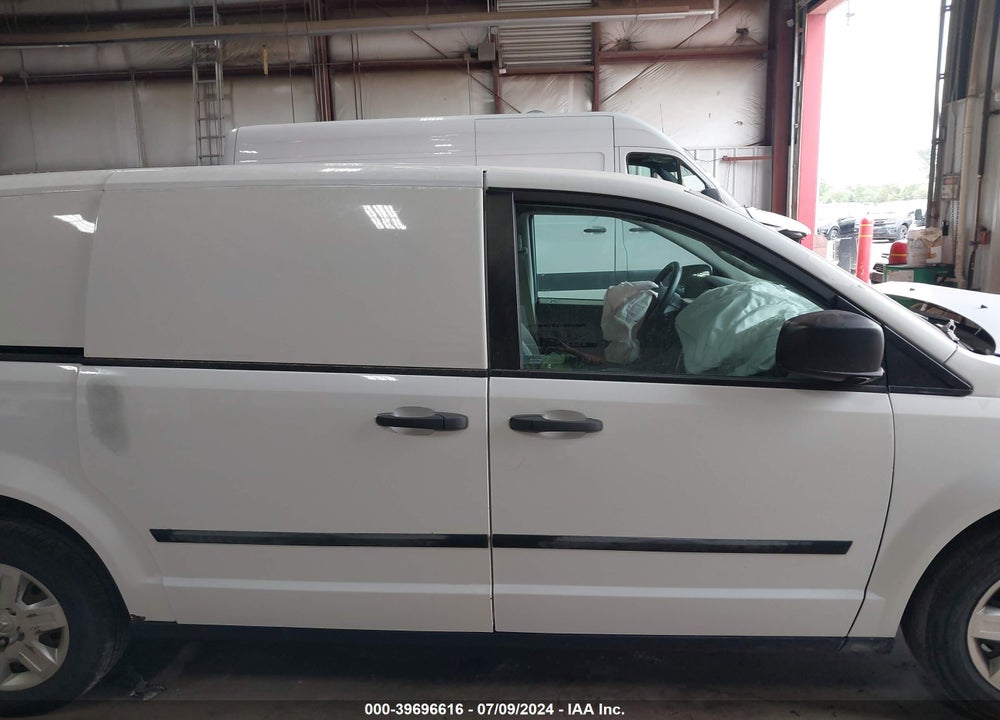 2014 RAM CARGO VIN: 2C4JRGAG9ER204887