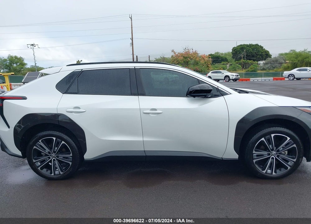 2023 TOYOTA BZ4X LIMITED VIN: JTMAAAAA0PA017027