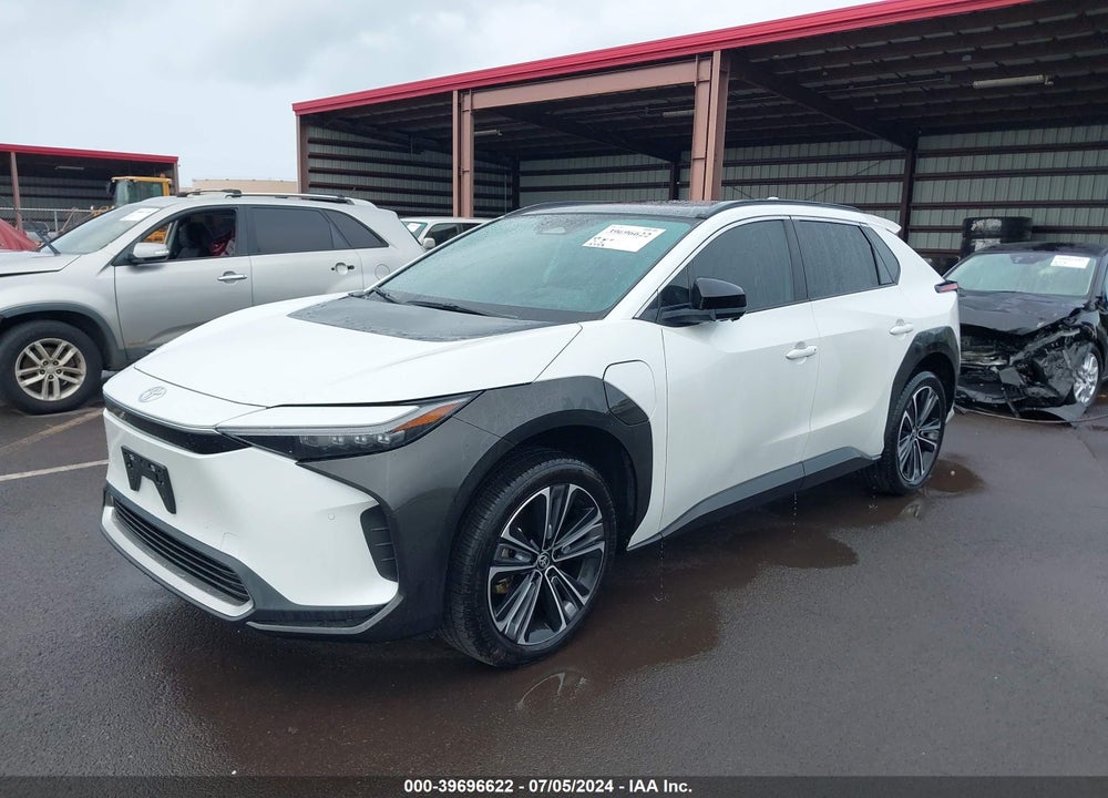 2023 TOYOTA BZ4X LIMITED VIN: JTMAAAAA0PA017027