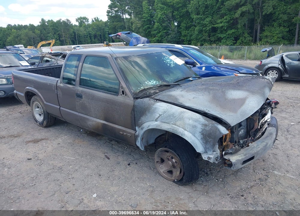 1997 CHEVROLET S-10 VIN: 1GCCS19X1V8203176