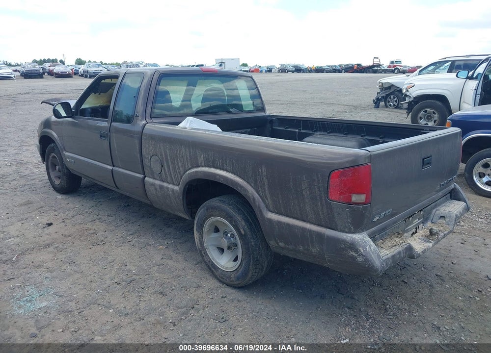 1997 CHEVROLET S-10 VIN: 1GCCS19X1V8203176