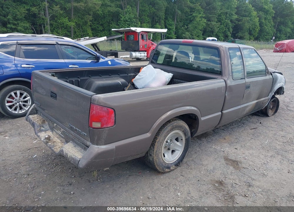 1997 CHEVROLET S-10 VIN: 1GCCS19X1V8203176