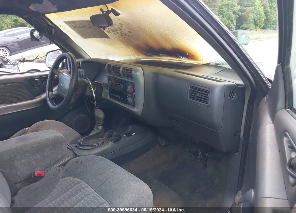 1997 CHEVROLET S-10 VIN: 1GCCS19X1V8203176