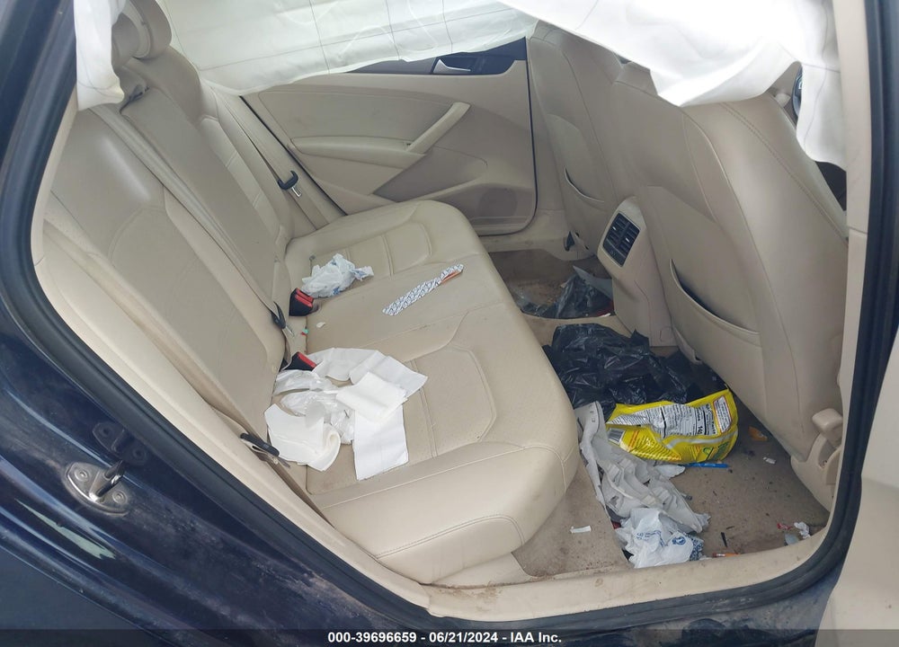 2014 VOLKSWAGEN PASSAT 2.0L TDI SE VIN: 1VWBN7A39EC016180