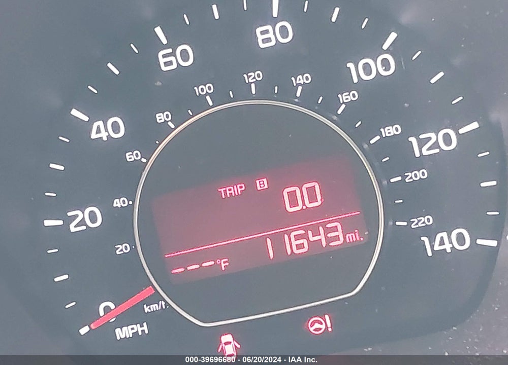 2018 KIA SOUL VIN: KNDJN2A27J7588411