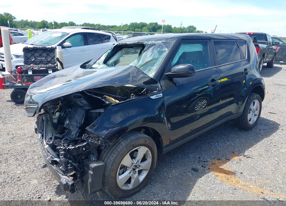 2018 KIA SOUL VIN: KNDJN2A27J7588411