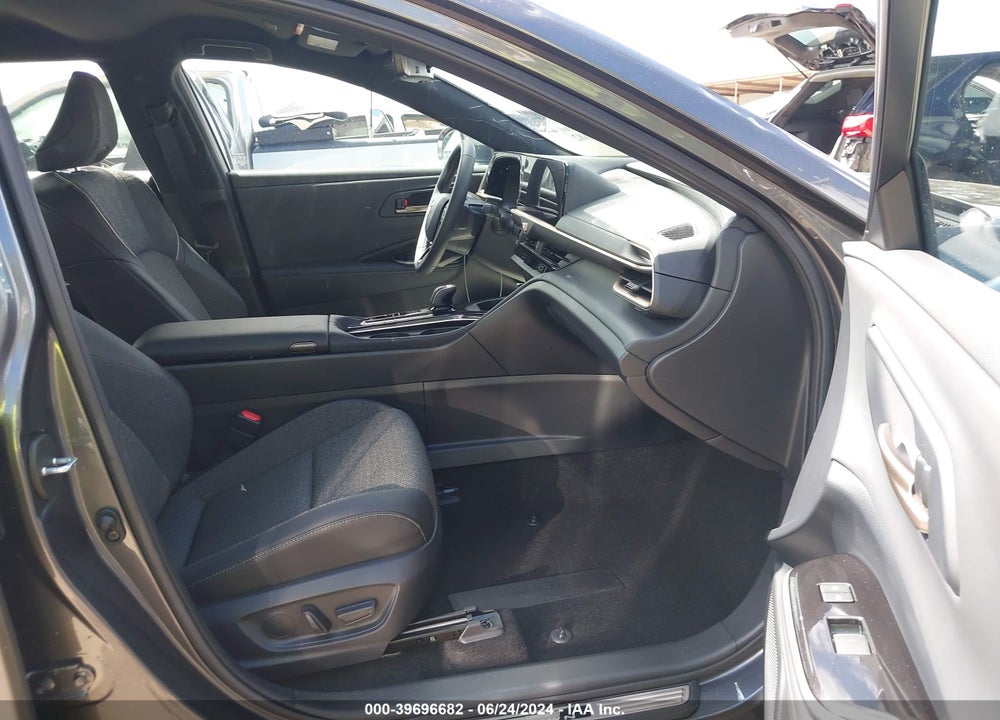 2024 TOYOTA CROWN XLE VIN: JTDAAAAF9R3027736