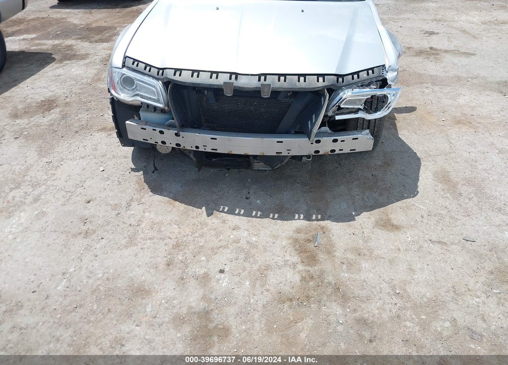 2011 CHRYSLER 300C VIN: 2C3CA6CT9BH613787