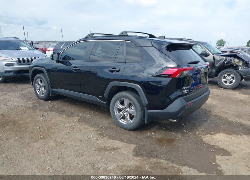 2022 TOYOTA RAV4 HYBRID XLE VIN: JTMRWRFV3ND155669