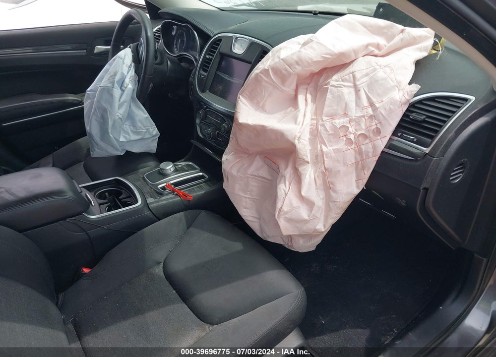 2021 CHRYSLER 300 TOURING VIN: 2C3CCAAGXMH524204