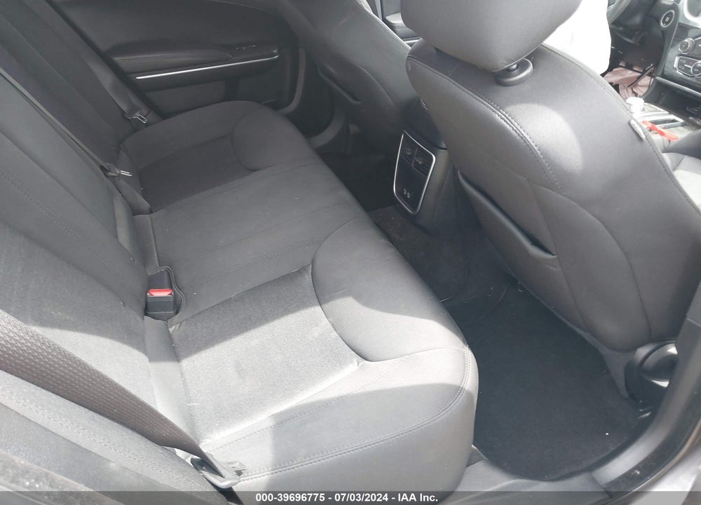 2021 CHRYSLER 300 TOURING VIN: 2C3CCAAGXMH524204