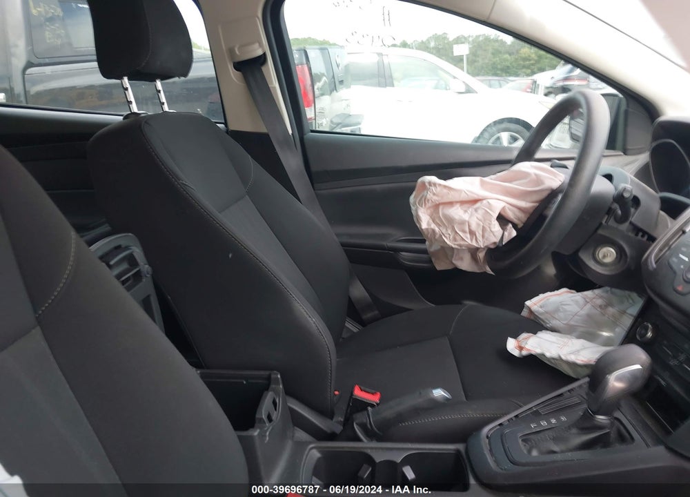 2017 FORD FOCUS SE VIN: 1FADP3K28HL212433